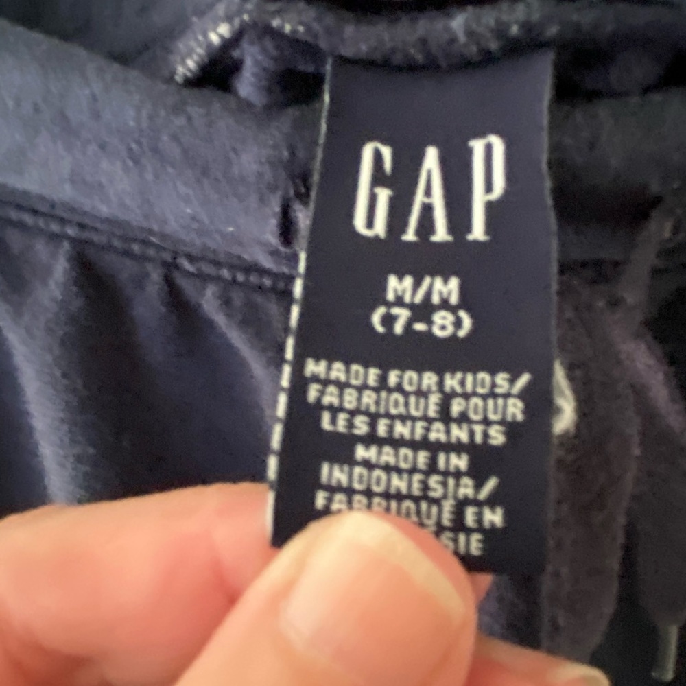 GAP girl’s stretch athletic shorts - Picture 3 of 3